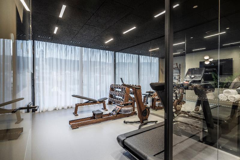 هتل Aminess Younique Narrivi