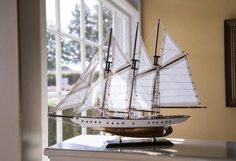 هتل Ballebro Færgekro