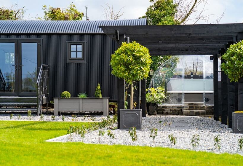 فندق Charming Lodge In Limavady