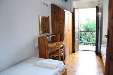 هتل Sotos Pension
