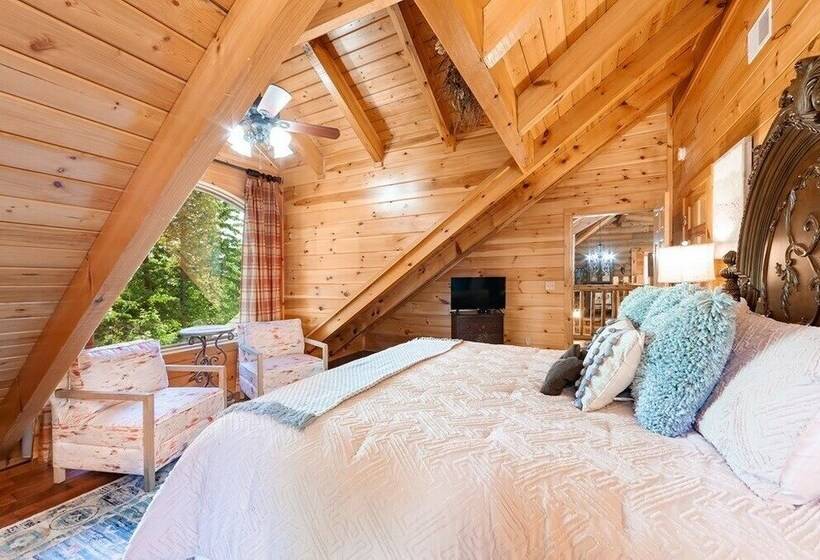 Legend Crest Lodge
