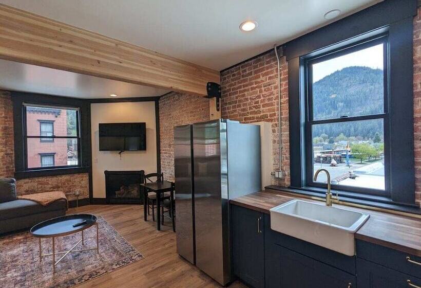 Linden Lofts