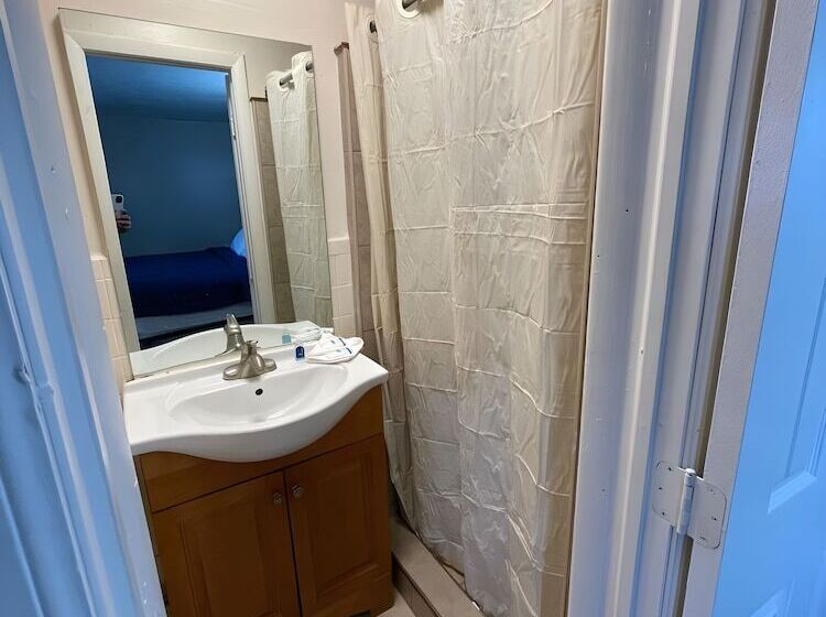 مُتل Scottish Inns   Middletown