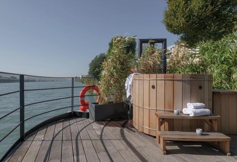 پانسیون La Peniche   Bed And Bicycle   Aigues Mortes