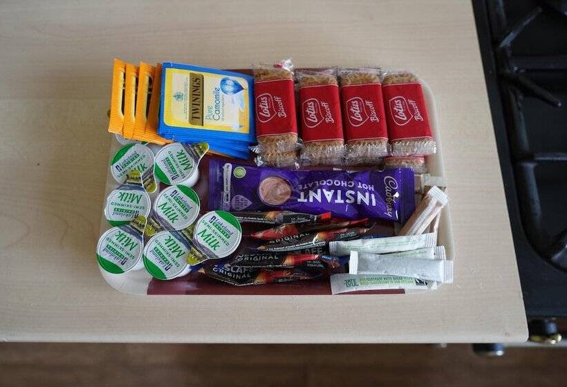 اقامتگاه Entire 3 Bed Home In Basildon Sleeps Up To 6