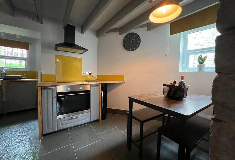 Резиденция Charming 2 Bed House In Llansteffan
