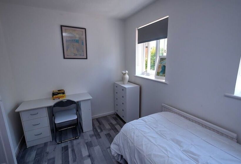 اقامتگاه I Love London! A Stunning 2 Bed Home Sleeps 1 3!