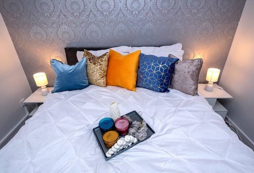 اقامتگاه I Love London! A Stunning 2 Bed Home Sleeps 1 3!
