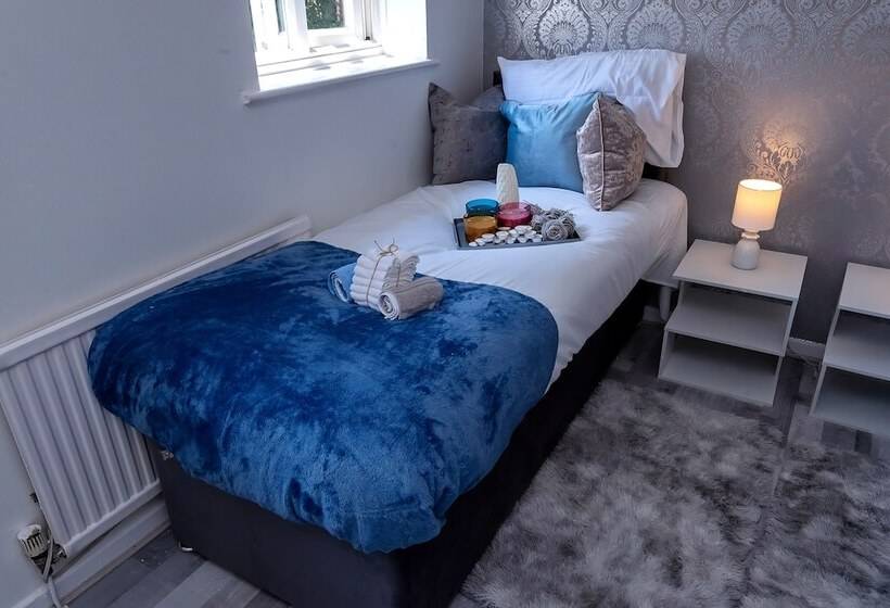 اقامتگاه I Love London! A Stunning 2 Bed Home Sleeps 1 3!