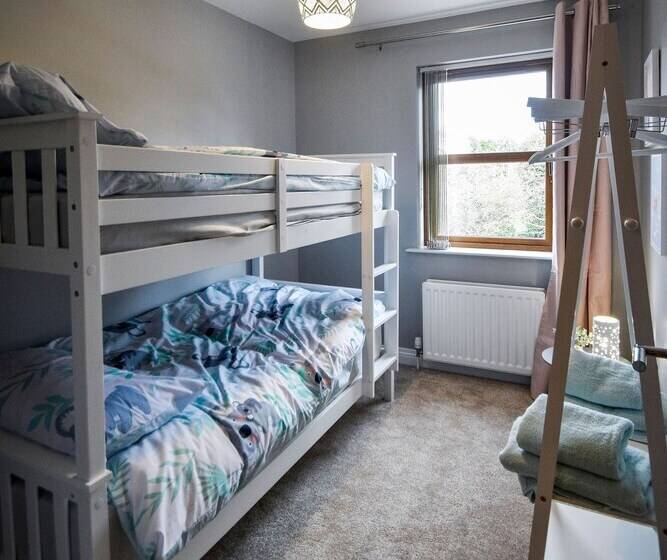 דירת נופש Immaculate 3 Bed House In Newcastle