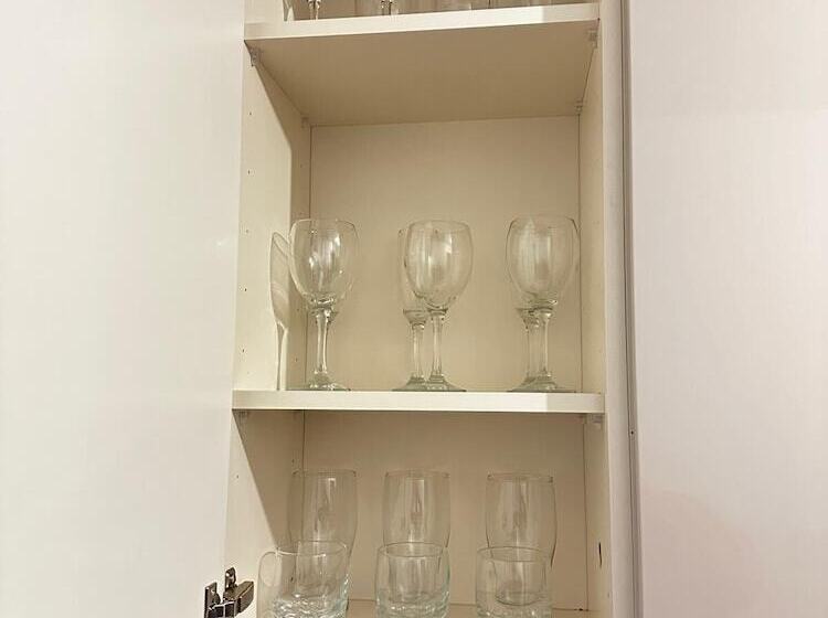 اقامتگاه Luxurious 2 Bed House In Dartford