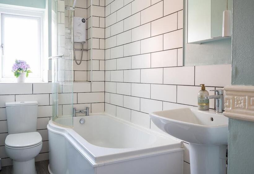 اقامتگاه Luxurious 2 Bed House In Dartford