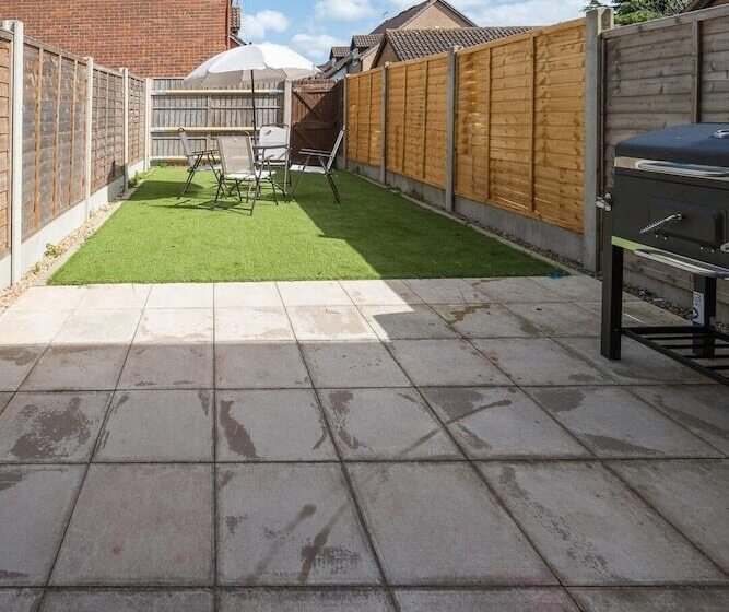 اقامتگاه Luxurious 2 Bed House In Dartford