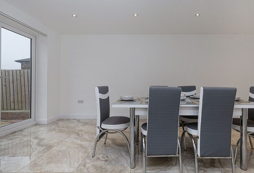住所  New Build 4 Bed Det House In Yorkshire Nr Leeds