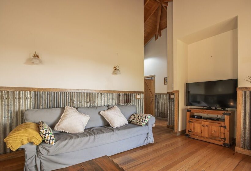 Stayau Sunset Cottage 2br Farm Retreat