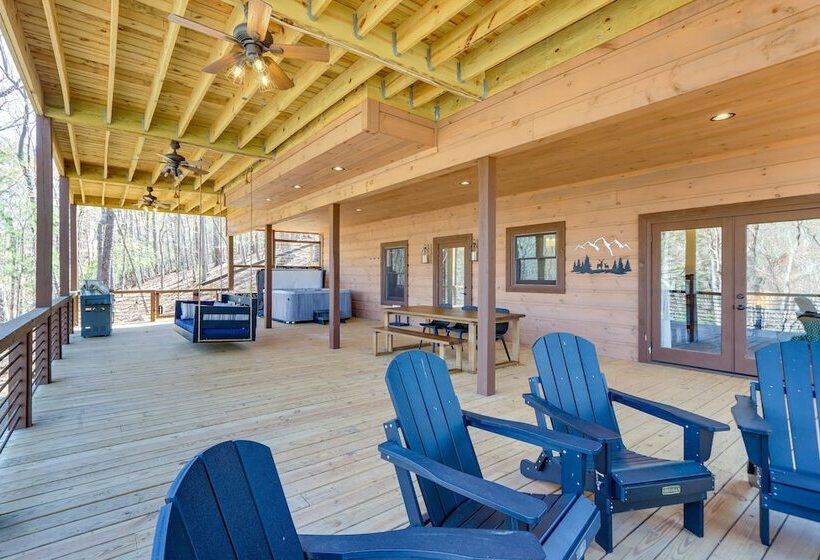 Upscale Ellijay Cottage W/ Private Hot Tub & Grill