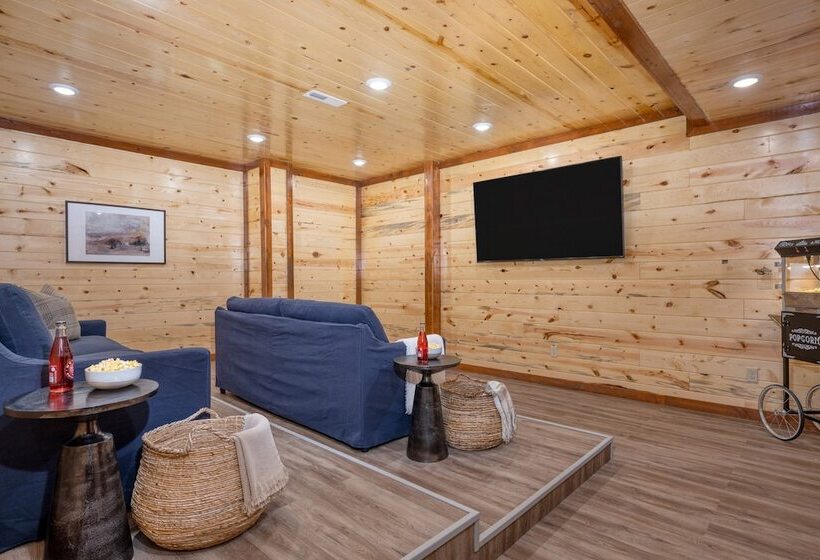 Bluebell By Avantstay Incredible Views W/ Large Balcony & Indoor Pool!