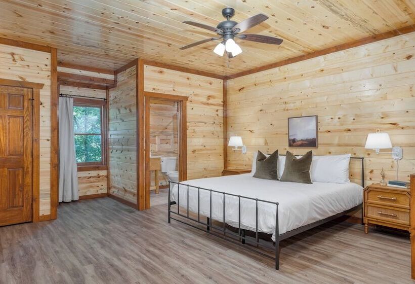 Bluestem & Bluebell By Avantstay Incredible Views W/ Large Balcony & Indoor Pool!