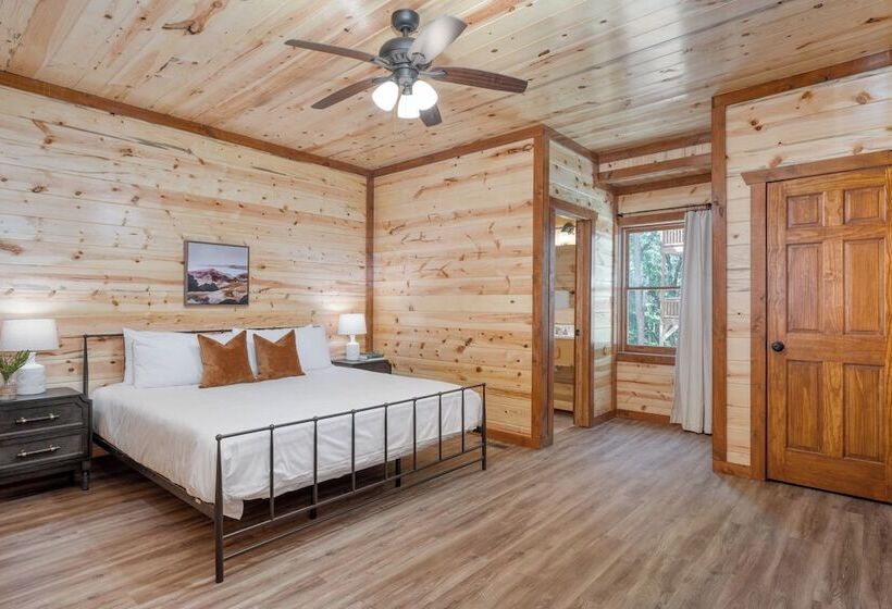 Bluestem & Bluebell By Avantstay Incredible Views W/ Large Balcony & Indoor Pool!