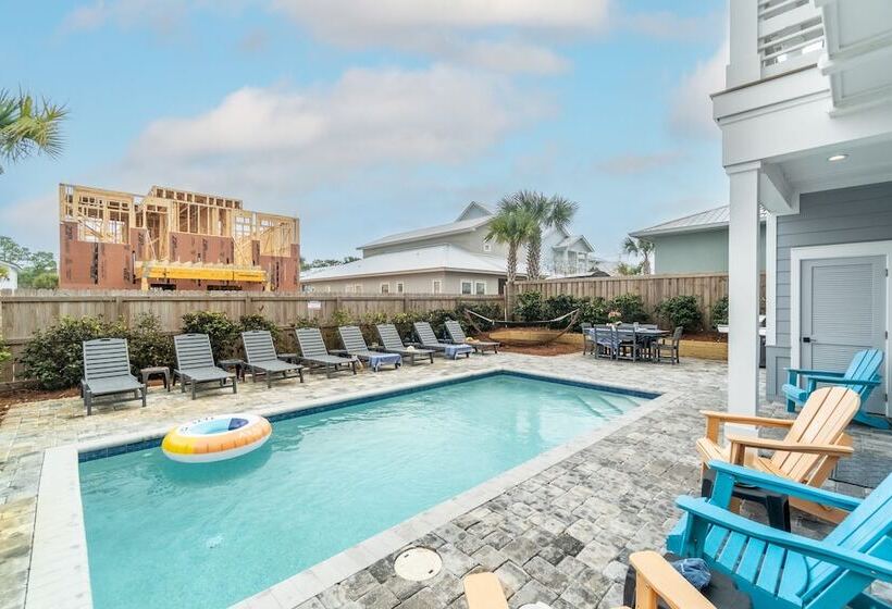 Bottlenose By Avantstay Walk To Miramar Beach