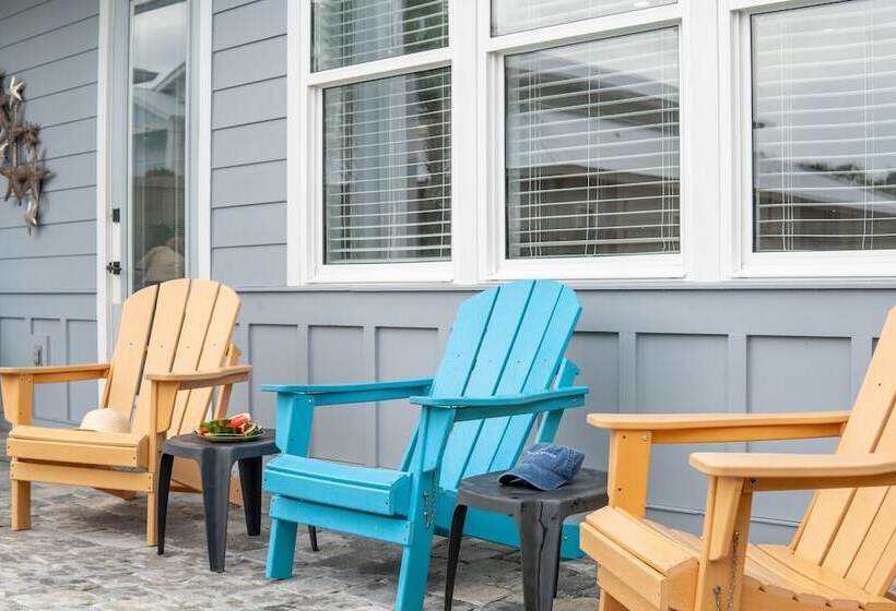 Bottlenose By Avantstay Walk To Miramar Beach