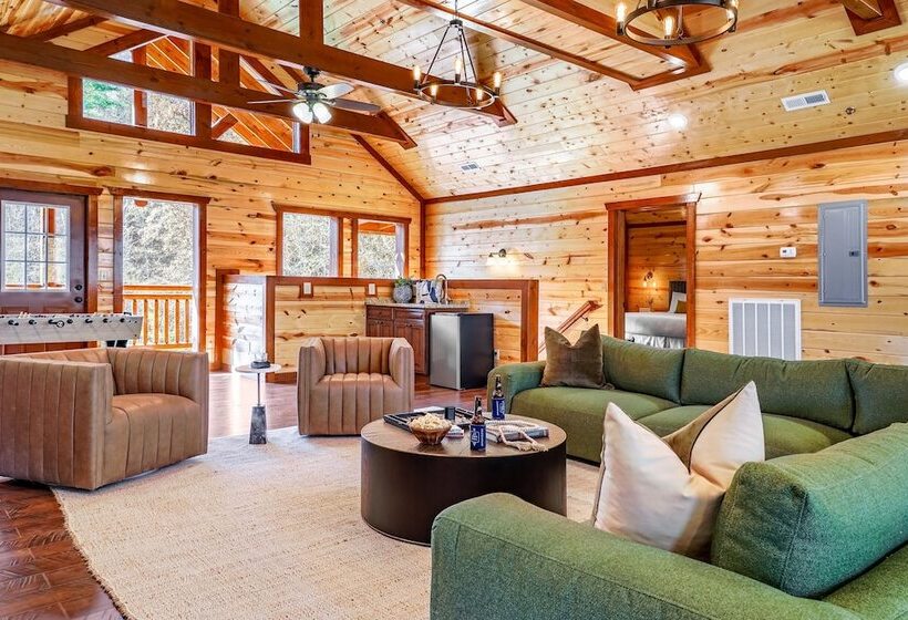 Daybreak By Avantstay Sleeps 18 Cabin + Pool/spa