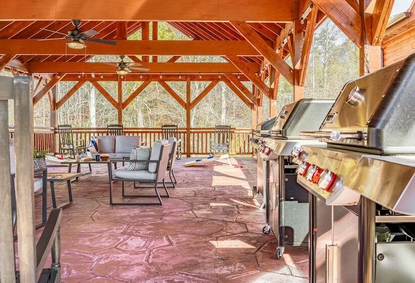 Daybreak By Avantstay Sleeps 18 Cabin + Pool/spa