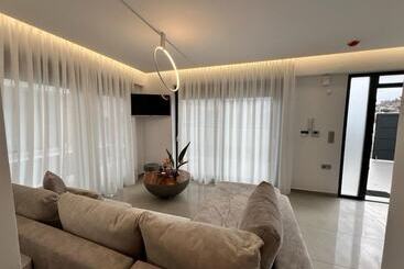 Elegant & Stylish Villas With Shared Pool In Crete
