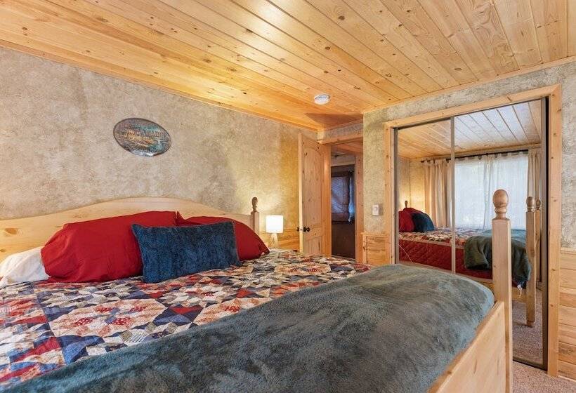Hayloft Hollow