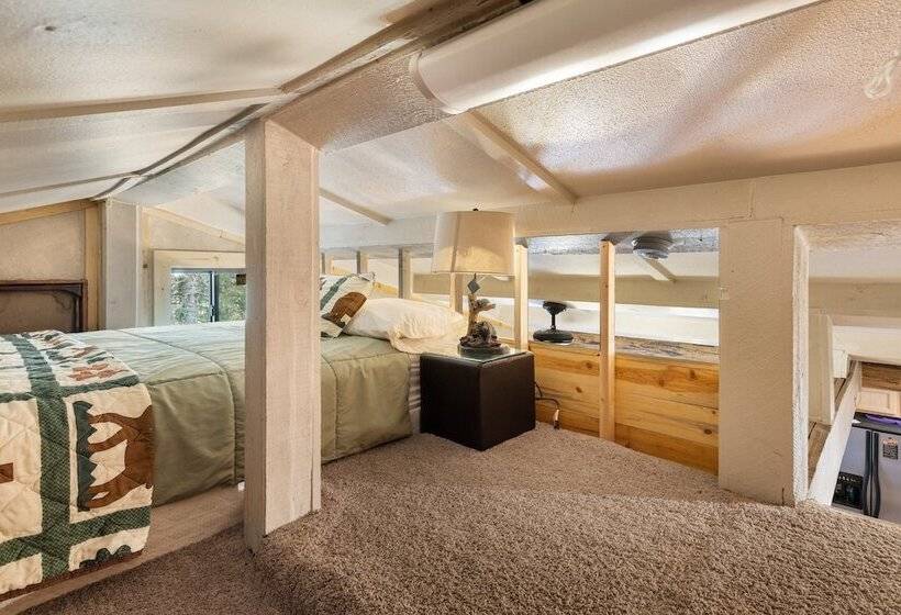 Hayloft Hollow