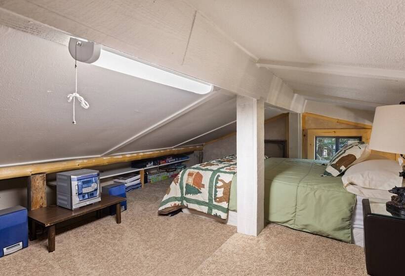 Hayloft Hollow