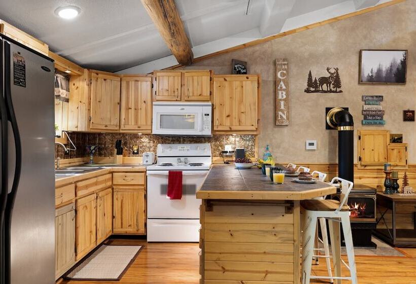 Hayloft Hollow