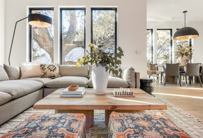 Henley By Avantstay Plunge Pool, Incredible Patio & Guest House!