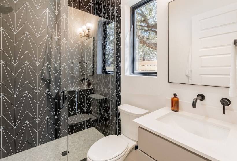 Henley By Avantstay Plunge Pool, Incredible Patio & Guest House!