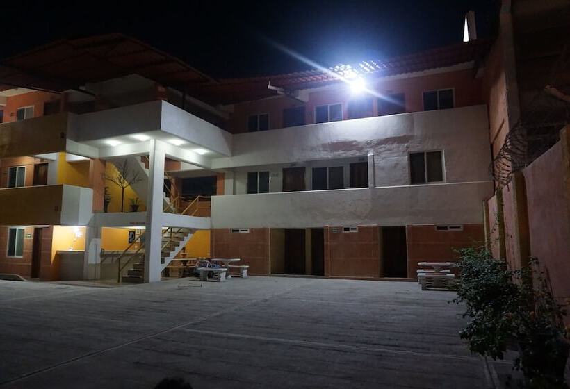 هتل Del Balsas Lazaro Cardenas