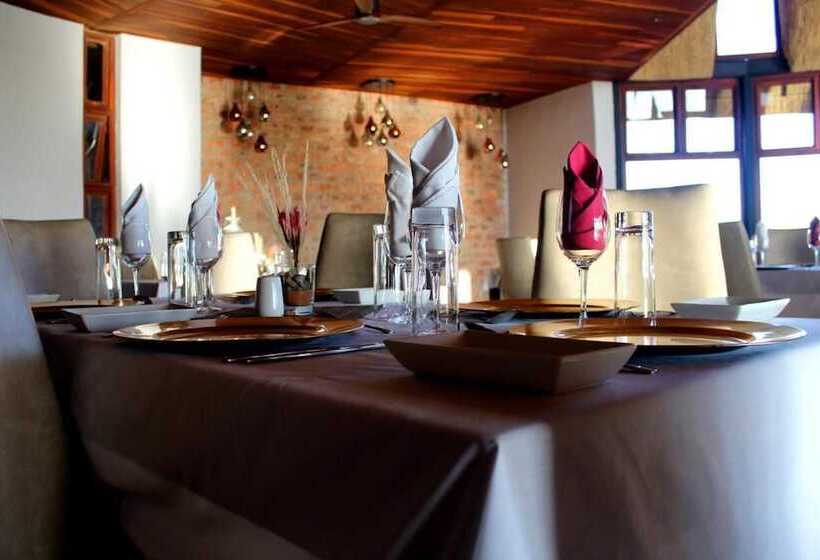 فندق Desert Hills Lodge