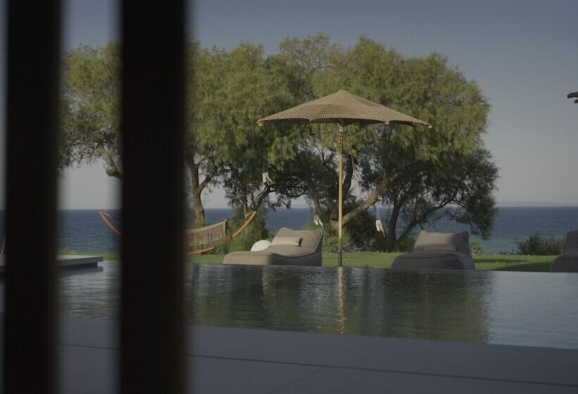 هتل Omnia Villa