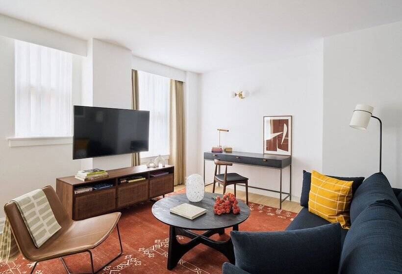 هتل Rusk House Serviced Apartments