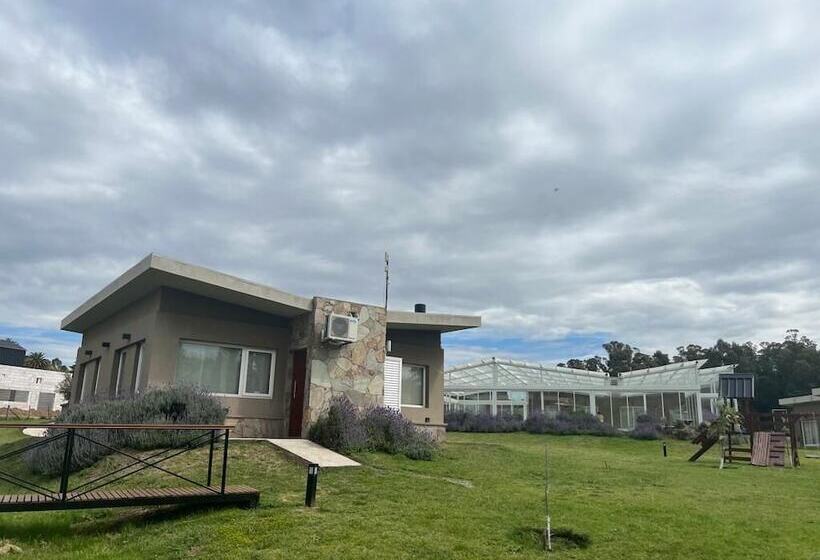 هتل Tandil Del Lago