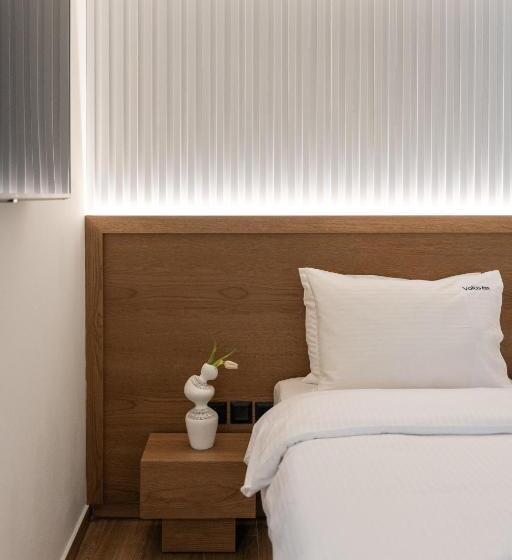 هتل Volos Inn