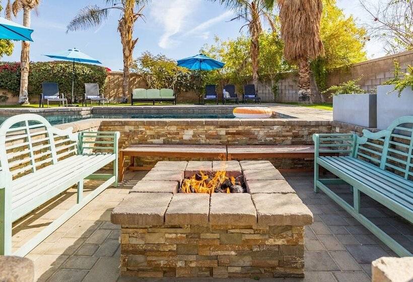 Larrea By Avantstay Luxurious Oasis W/ Pool & Hot Tub!