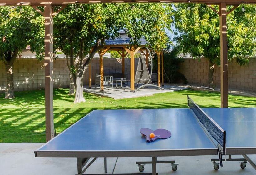 Larrea By Avantstay Luxurious Oasis W/ Pool & Hot Tub!