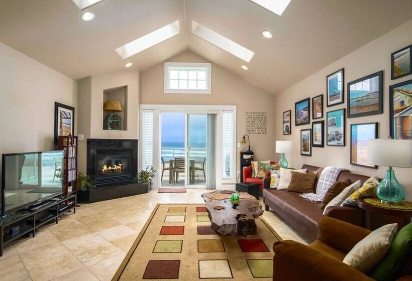 Moonlight By Avantstay Modern Home W/ Views & Direct Access To Rockaway Beach