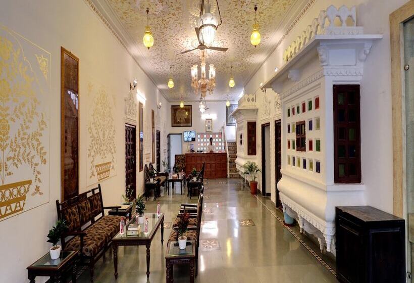 هتل Darbargarh, Udaipur