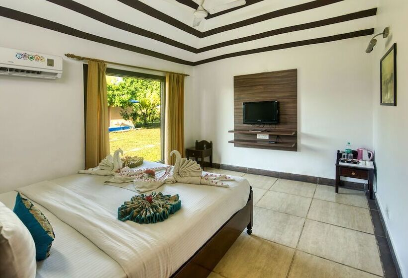 فندق Tusk And Roar Corbett Resort