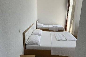 هتل Peja Inn