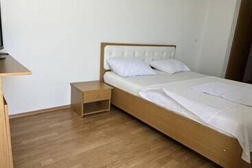 هتل Peja Inn