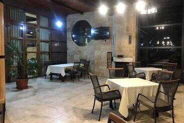 هتل Peja Inn