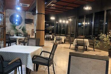 هتل Peja Inn