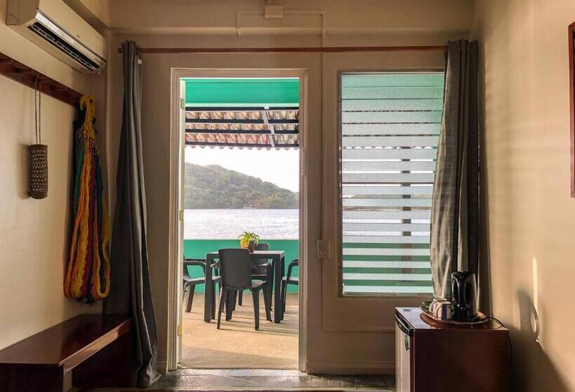 تختخواب و صبحانه Casa Congo & Casa Rayo Verde   Restaurante   Galeria De Arte